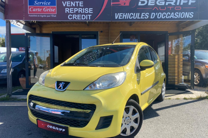 PEUGEOT 107