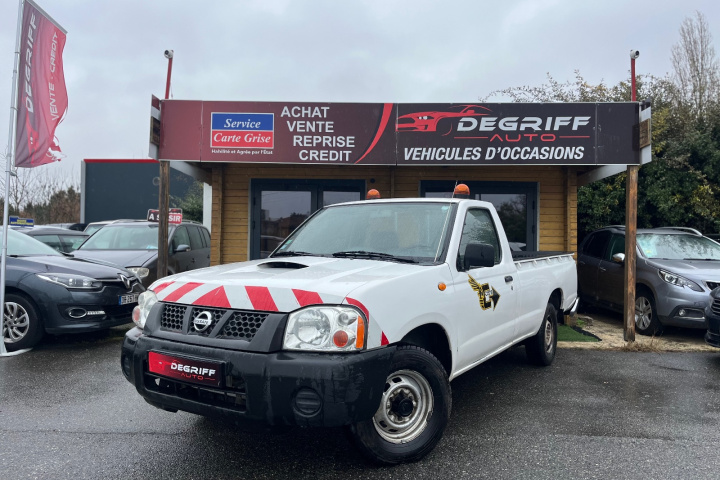 NISSAN NAVARA