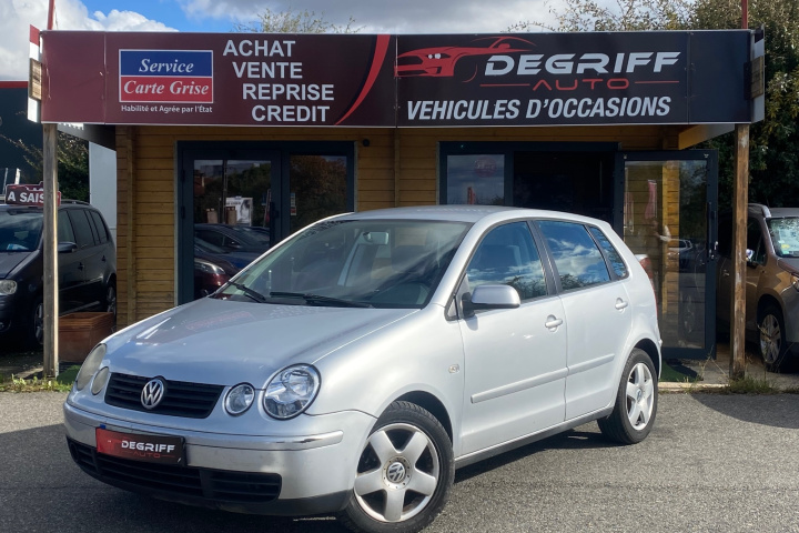 VOLKSWAGEN POLO