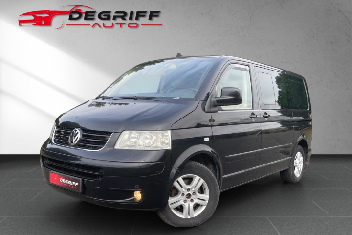 VOLKSWAGEN MULTIVAN